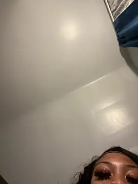AUNYXXX online show from 01.18.25