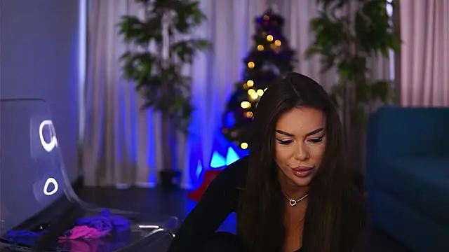 MissKiarra online show from 12.29.24