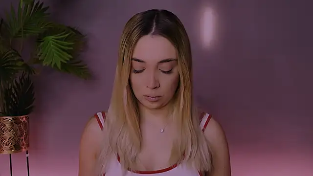 Jessielle online show from 01.14.26