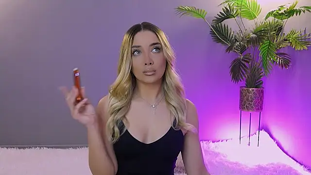 Snapshot of Jessielle chatting on 03.21.26 Jessielle online show from 03.21.26