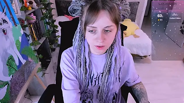 Snapshot of NaniMoore chatting on 12.25.24 NaniMoore online show from 12.25.24