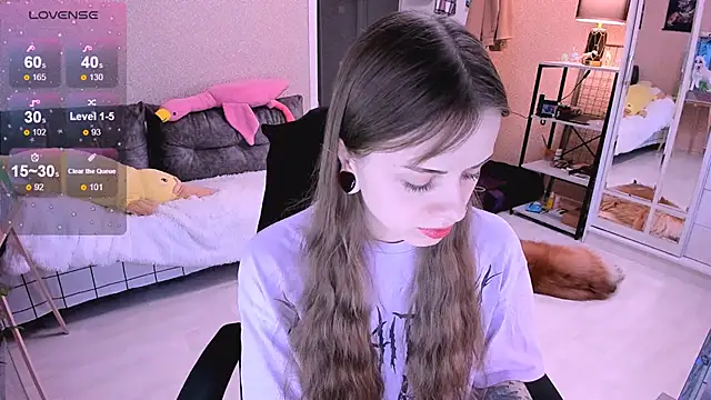 Snapshot of NaniMoore chatting on 01.06.25 NaniMoore online show from 01.06.25