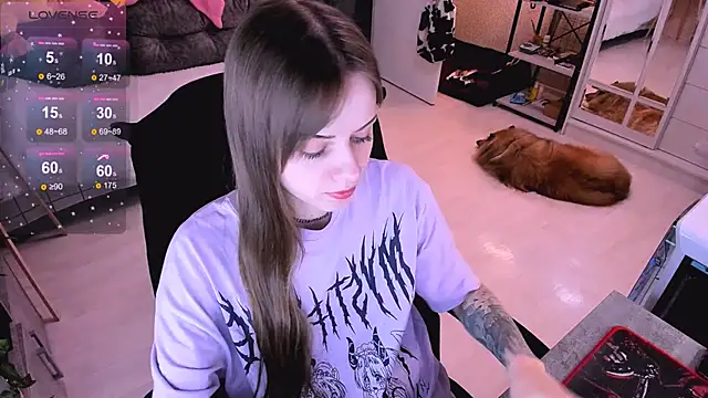 Snapshot of NaniMoore chatting on 01.07.25 NaniMoore online show from 01.07.25