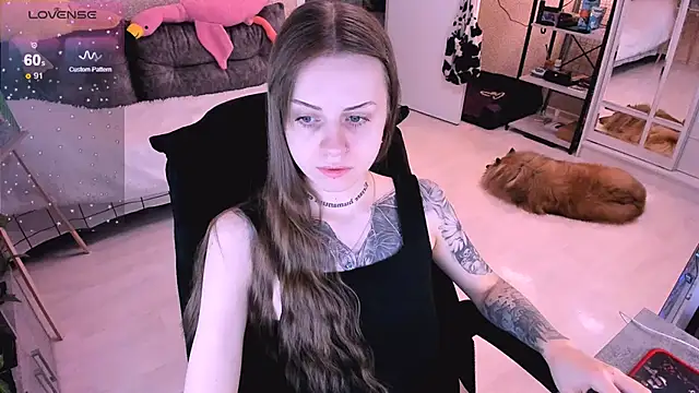 Snapshot of NaniMoore chatting on 01.11.25 NaniMoore online show from 01.11.25