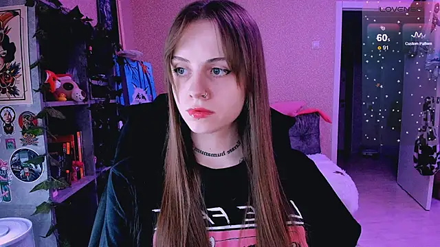 Snapshot of NaniMoore chatting on 01.31.25 NaniMoore online show from 01.31.25