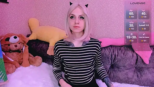 Snapshot of NaniMoore chatting on 02.02.25 NaniMoore online show from 02.02.25