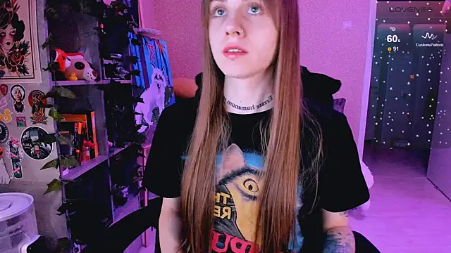 Snapshot of NaniMoore chatting on 02.13.25 NaniMoore online show from 02.13.25