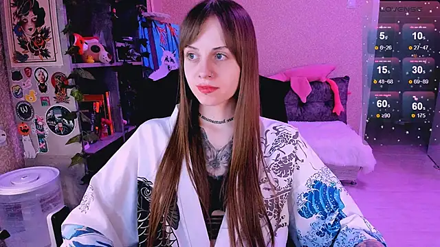 Snapshot of NaniMoore chatting on 02.14.25 NaniMoore online show from 02.14.25