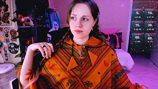 Snapshot of NaniMoore chatting on 03.16.25 NaniMoore online show from 03.16.25