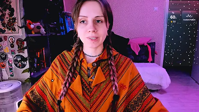 Snapshot of NaniMoore chatting on 03.17.25 NaniMoore online show from 03.17.25