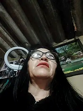 clarita 01 online show from 11.20.25