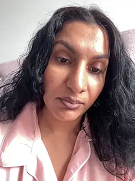 Snapshot of Indianbutter11 chatting on 09.17.25 Indianbutter11 online show from 09.17.25