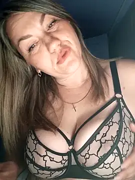 Ant0nina online show from 10.26.25