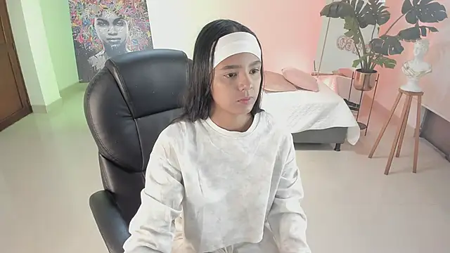 JANYLOVE   online show from 10.25.25