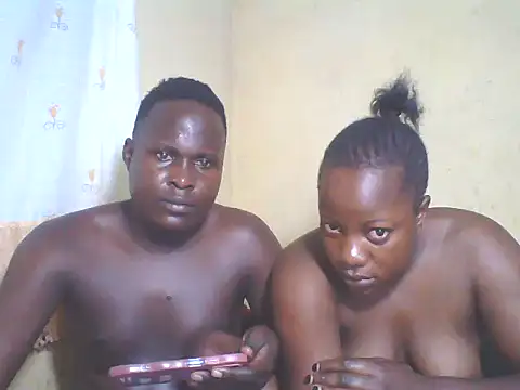 Dark Queenchocolate online show from 11.05.25