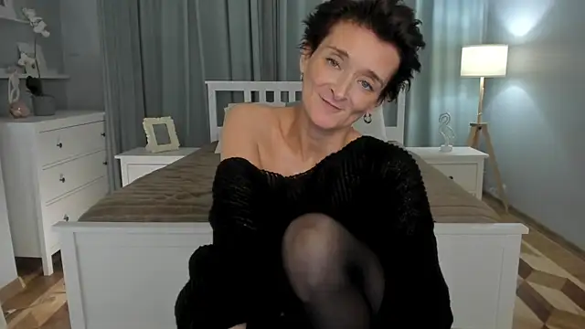 SimonaDeBeauvoir online show from 12.19.24