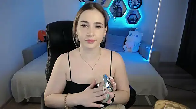 SabrinViolet online show from 02.11.25