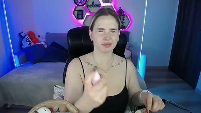 SabrinViolet online show from 09.14.25