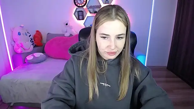 SabrinViolet online show from 05.13.26