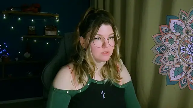 Snapshot of VioletteWay chatting on 01.11.26 VioletteWay online show from 01.11.26