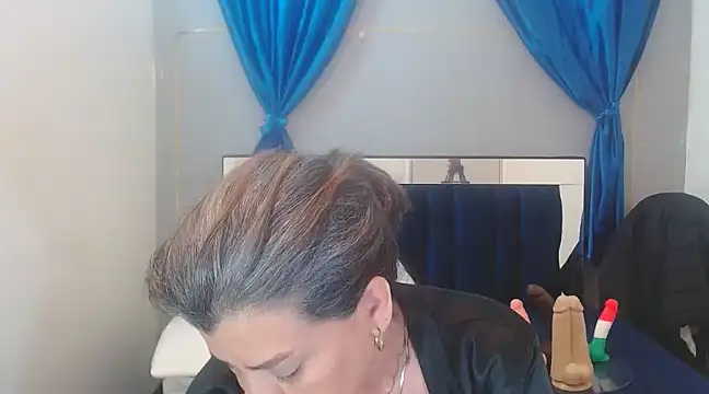 vikyadams online show from 02.04.25