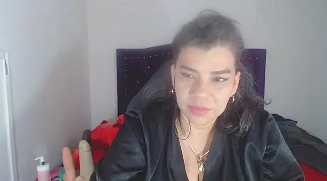 vikyadams online show from 02.17.25