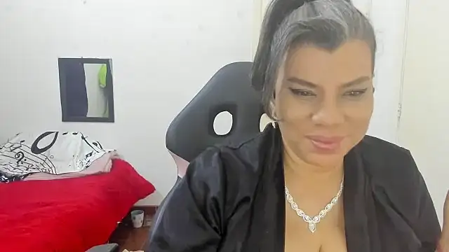 vikyadams online show from 10.08.25