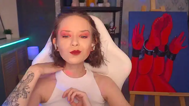 FascinatingEyess online show from 12.14.24