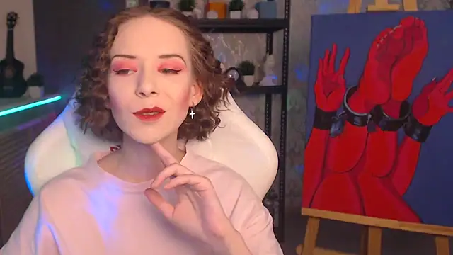 FascinatingEyess online show from 10.10.25