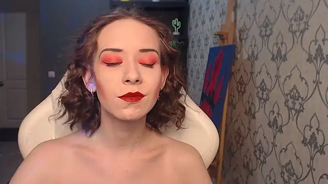 Snapshot of FascinatingEyess chatting on 06.11.26 FascinatingEyess online show from 06.11.26