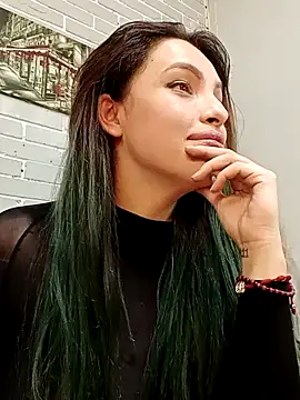 Snapshot of elizatexx chatting on 01.14.25 elizatexx online show from 01.14.25