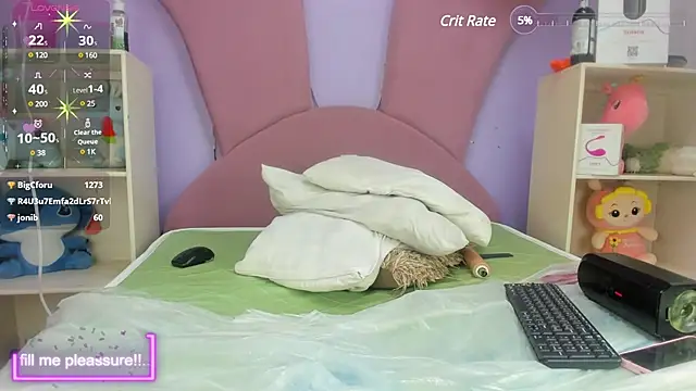 yossi peach cute online show from 12.12.24