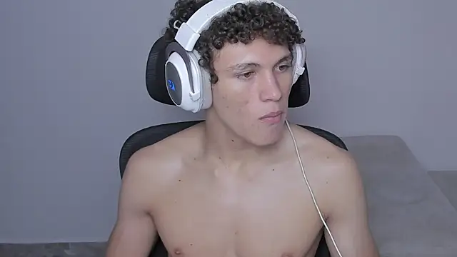 laurent nova online show from 10.04.25