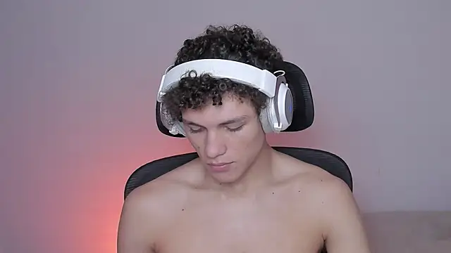 laurent nova online show from 10.13.25