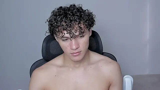 laurent nova online show from 10.25.25