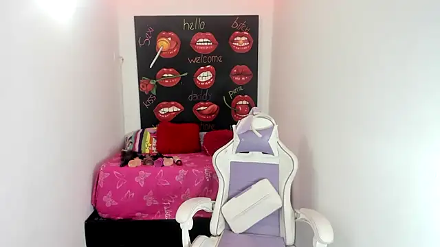Ladyboom18 online show from 03.04.25