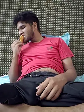 Snapshot of mykecockslong chatting on 10.22.25 mykecockslong online show from 10.22.25