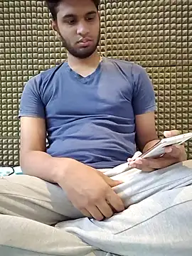 Snapshot of mykecockslong chatting on 10.23.25 mykecockslong online show from 10.23.25