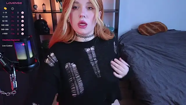 The Full Red Moon online show from 02.17.25