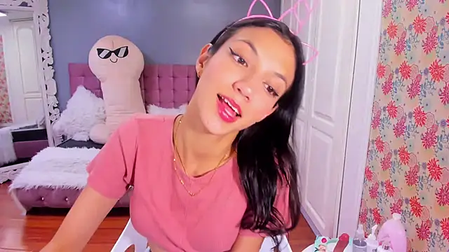 Snapshot of Iris_Stone_ chatting on 12.05.24 Iris Stone online show from 12.05.24