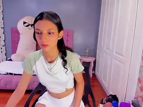 Snapshot of Iris_Stone_ chatting on 02.01.25 Iris Stone online show from 02.01.25