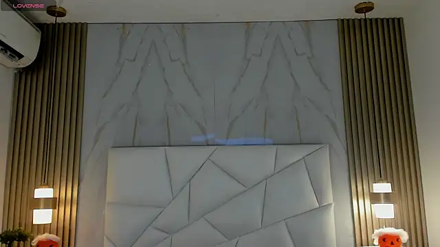 Snapshot of belacampbell chatting on 10.04.25 belacampbell online show from 10.04.25