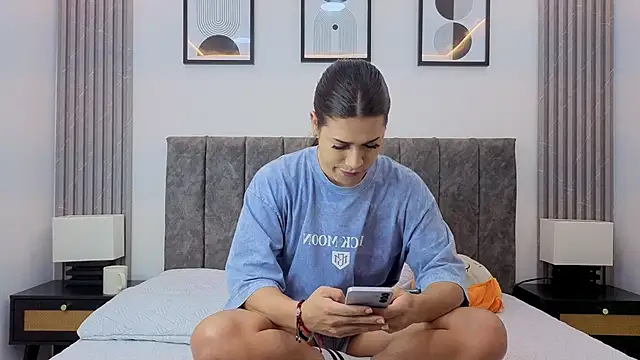 Luciana Ortiz1 online show from 02.24.26