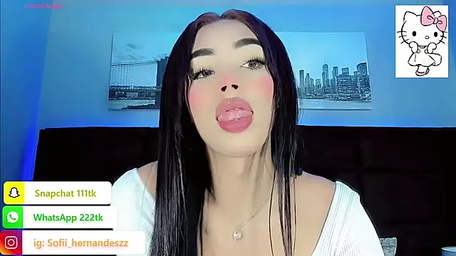 Snapshot of Sofi_hdz chatting on 02.13.25 Sofi hdz online show from 02.13.25