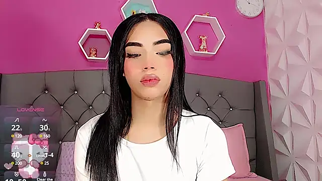 Snapshot of Sofi_hdz chatting on 03.23.25 Sofi hdz online show from 03.23.25