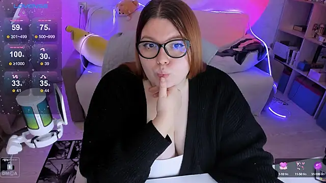 Snapshot of Melissa_Purr chatting on 02.17.25 Melissa Purr online show from 02.17.25