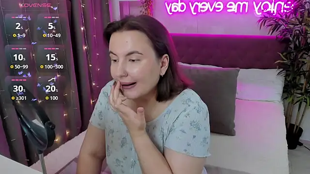 FeralPeach online show from 09.19.25