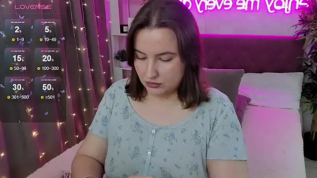 FeralPeach online show from 11.12.25