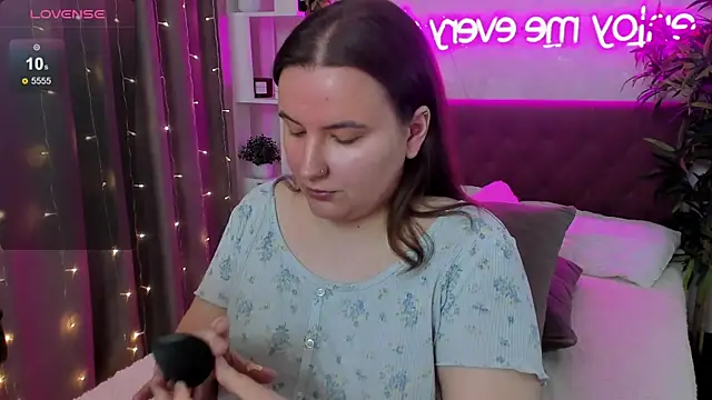 FeralPeach online show from 05.17.26