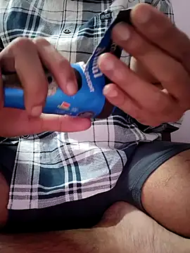 Collegeboywithbigweapan21 online show from 02.12.26